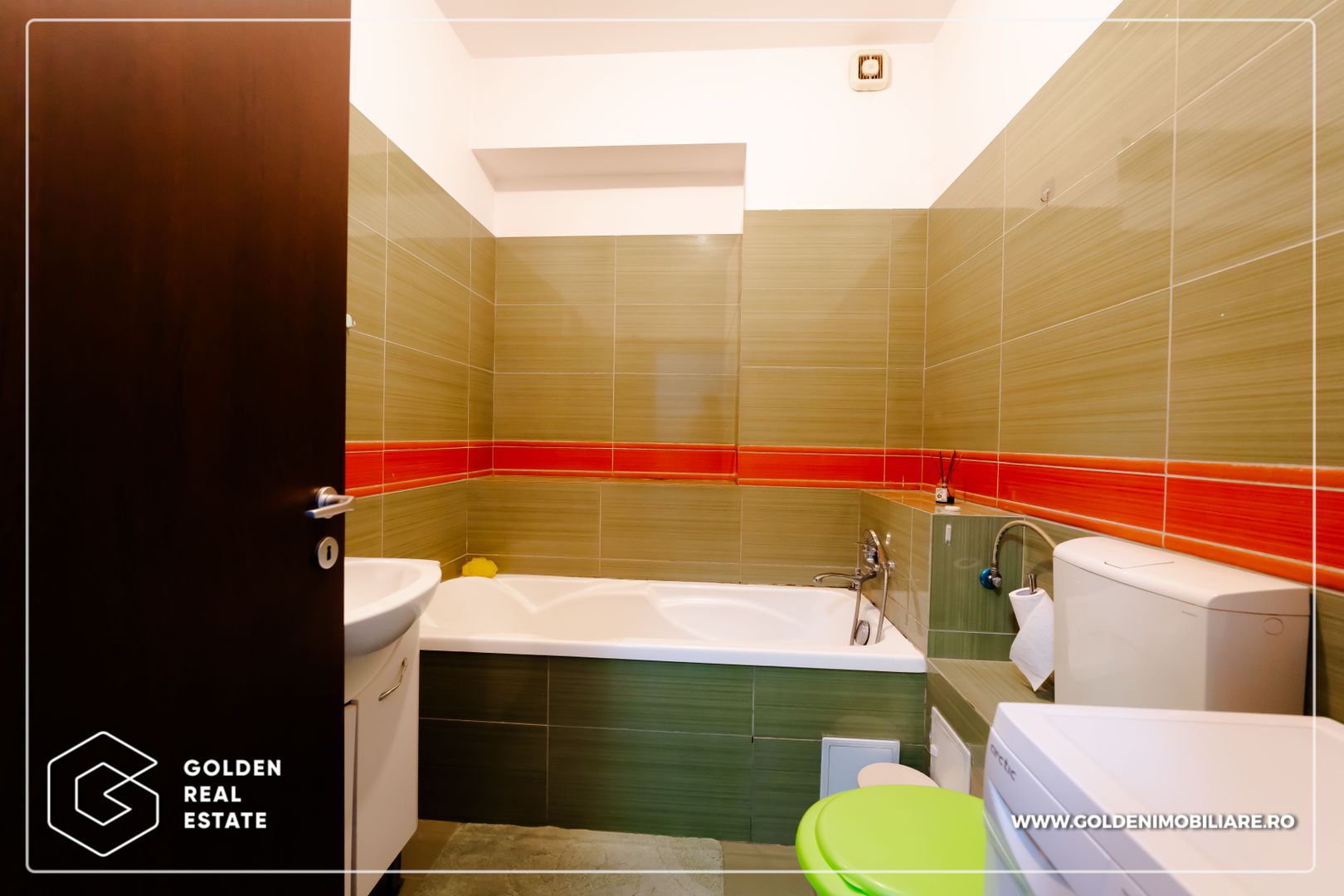 Apartament modern cu terasă de 22 mp, Str. Herculane, bloc 2008 - Poză 8