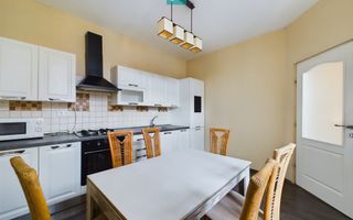 Apartament cu 3 camere Ultracentral - Poză 12