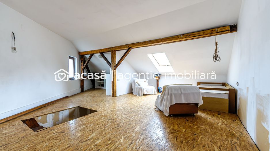 Apartament cu 2 camere, la curte comună, în Grădște. - Poză 6