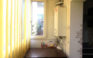 Apartament spatios, 3 camere, centrala proprie - Poză 6