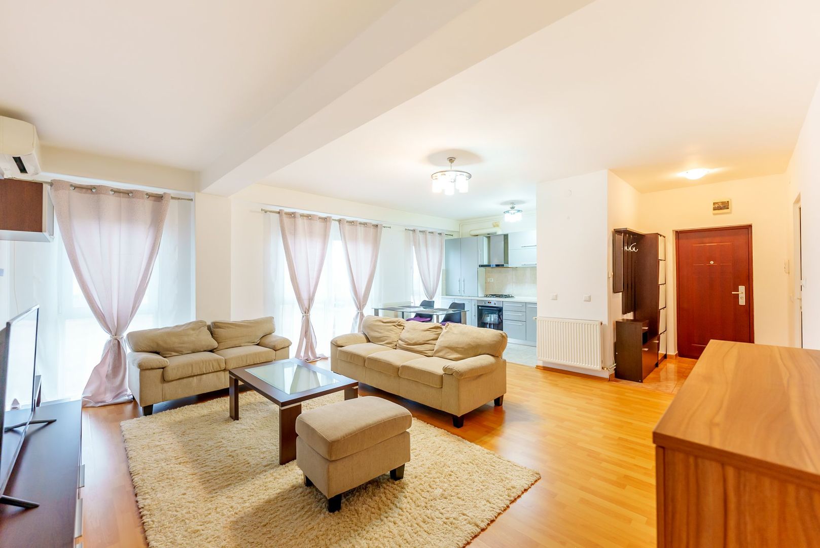 Apartament modern, pe Voinicilor - Poză 1