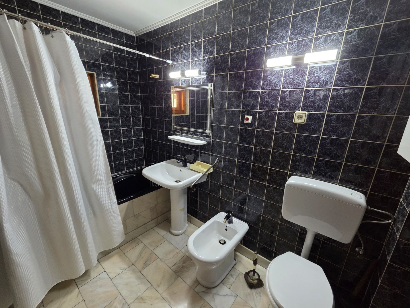 NOU! Vila in spatele Bisericii Bazilescu - Poză 16