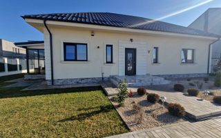 Casă complet mobilată și utilată, cu grădină amenajată | teren 500 mp - Poză 1