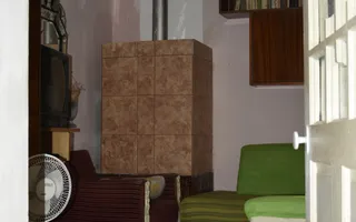 CASĂ TRADIȚIONALĂ CU GRĂDINĂ GENEROASĂ ȘI VIE – ISACCEA, JUD. TULCEA - Poză 11