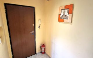 Apartament 3 camere, foarte spațios, et.2/8, zona Steaua, la cheie! - Poză 2