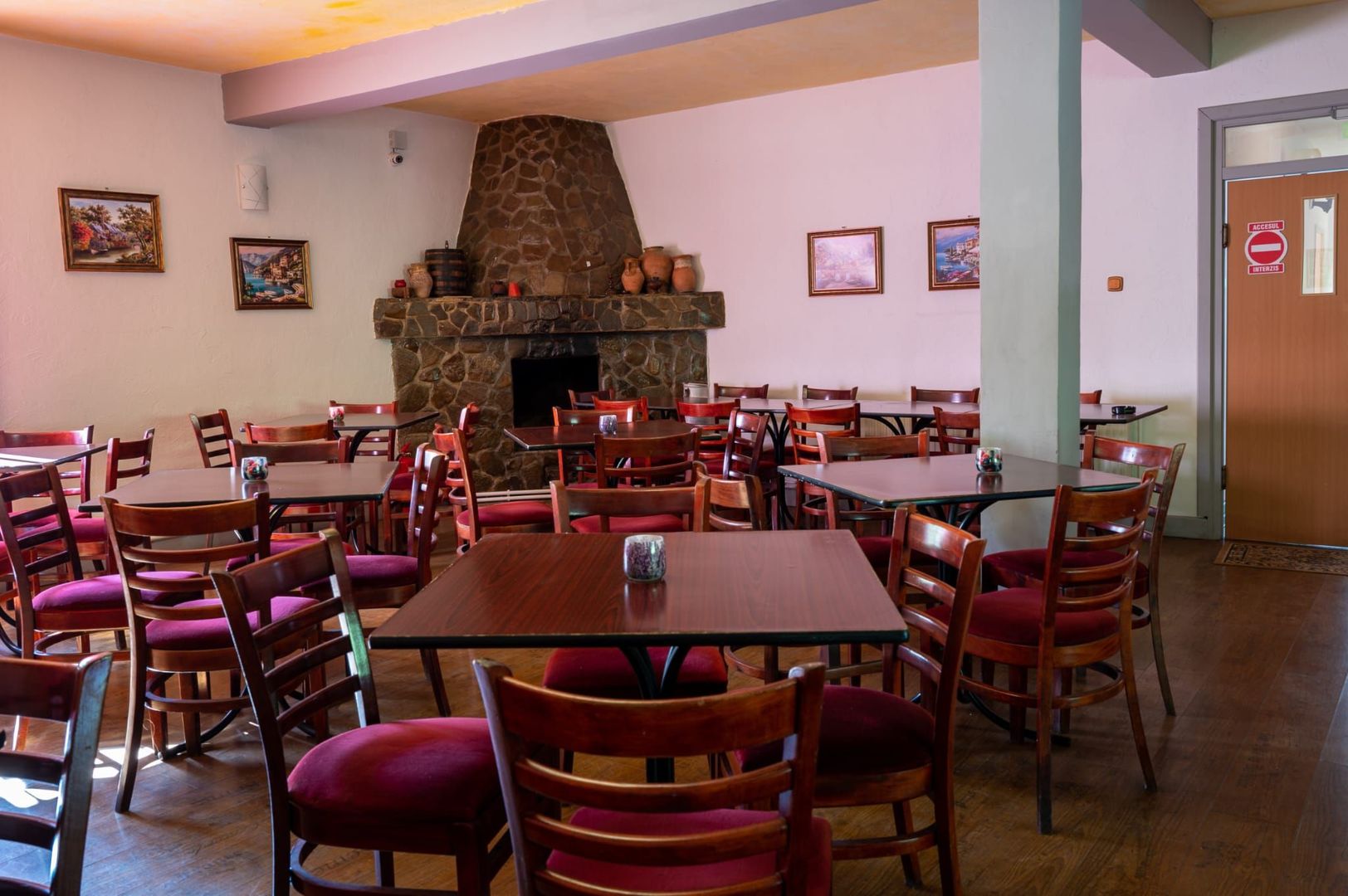 "Hanul Lupilor" | Pensiune de vânzare | Râșnov - Poză 13