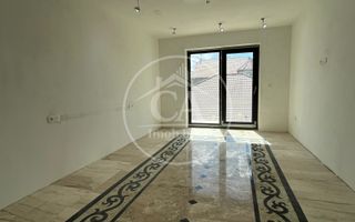 Casă de vânzare P+E+M cu 7 camere in Cartierul Grigorescu, Oradea - Poză 10