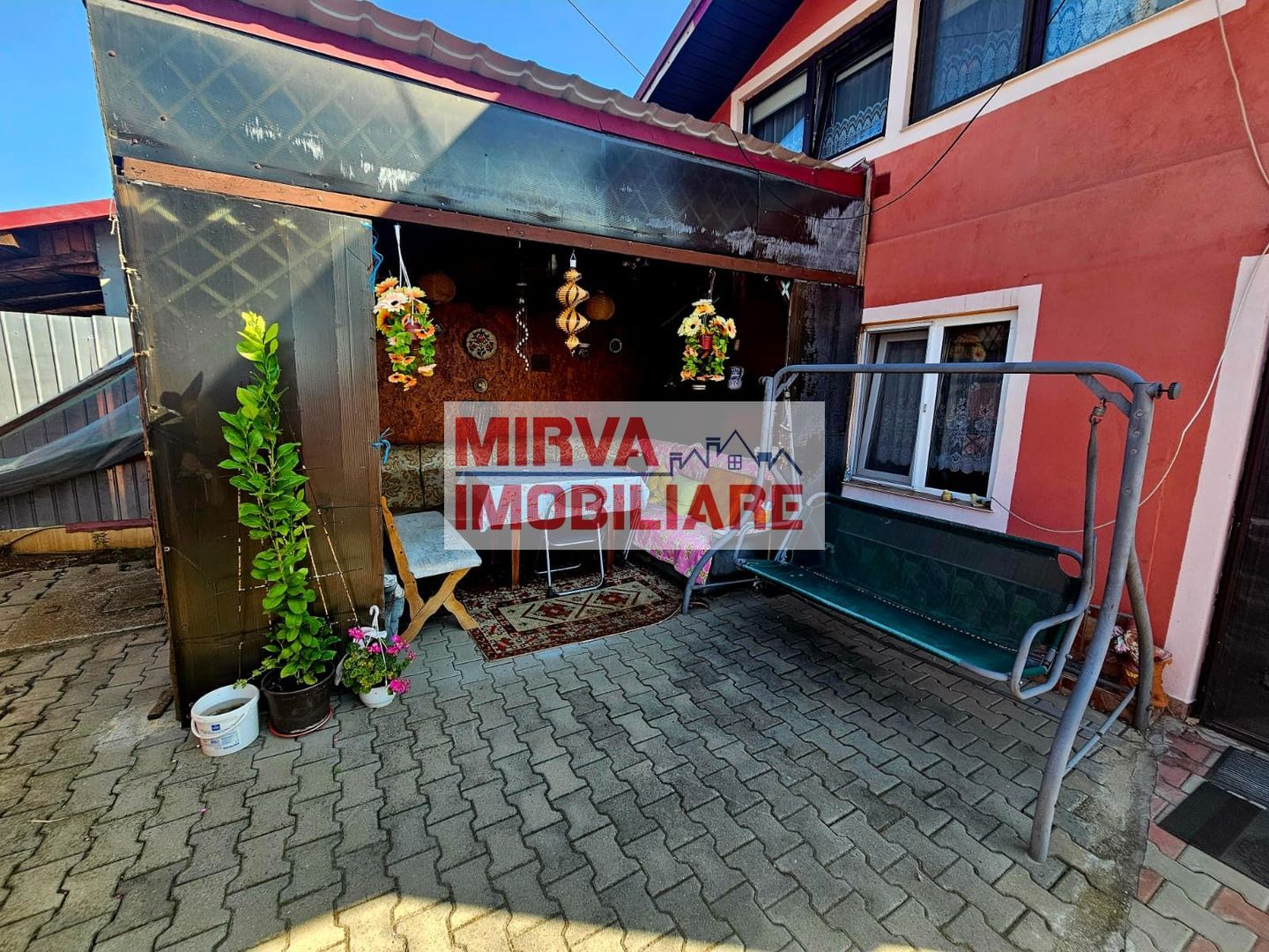 🏡 Casă spațioasă cu 9 camere în Strejnicu – pentru locuință, birouri - Poză 4