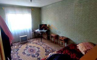 CASĂ DE VÂNZARE | 9 CAMERE | TEREN 1.000 MP | BĂICOI – ZONĂ CENTRALĂ - Poză 6