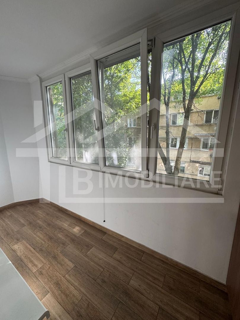 Apartament cu 3 camere, 65 mp, decomandat, Zona UMFST - Poză 12