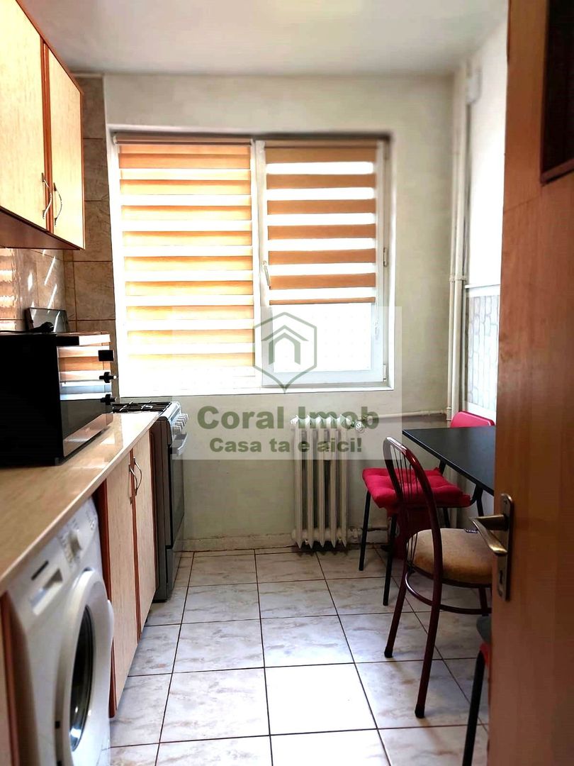 închiriez apartament 2 camere - Poză 8