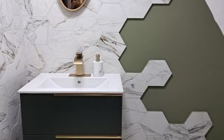 Casa, Curte Comuna, Zona Centrală!! - Poză 9