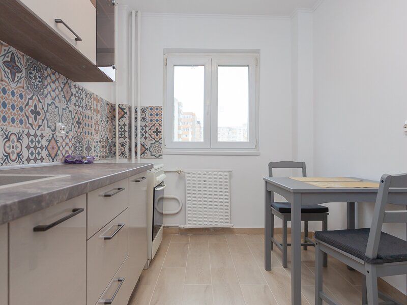 AP. 2 CAMERE- RAHOVA, BUCATARIE INCHISA, MOBILAT/ UTILAT MODERN - Poză 6
