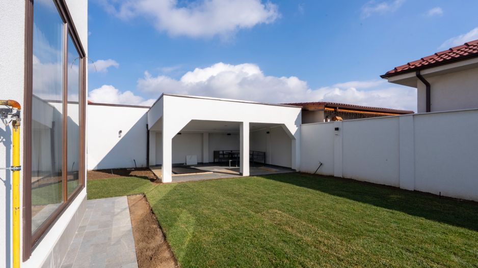 Casa lux Santandrei 3 dormitoare 2 bai 2 terase 2 bucatarii - Poză 19