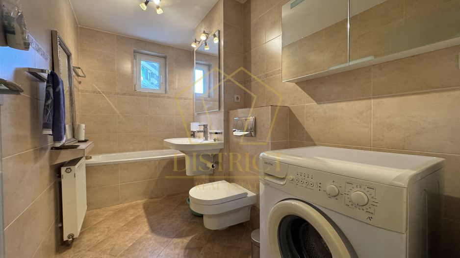 Apartament spatios cu 4 camere si garaj | Spitalul Judetean - Poză 9