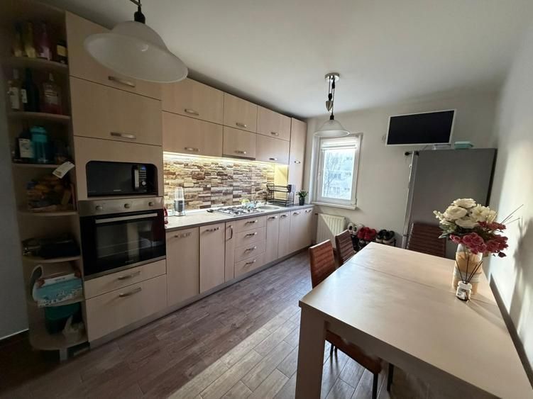 Apartament 2 camere, zona Gemenii - Poză 1