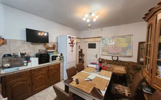 De vanzare casa 5 camere, 655mp teren, zona Cetate - Poză 12