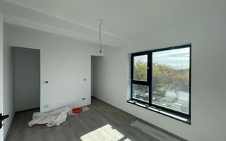 Duplex modern despartit prin baie - Mosnita Noua - Poză 8
