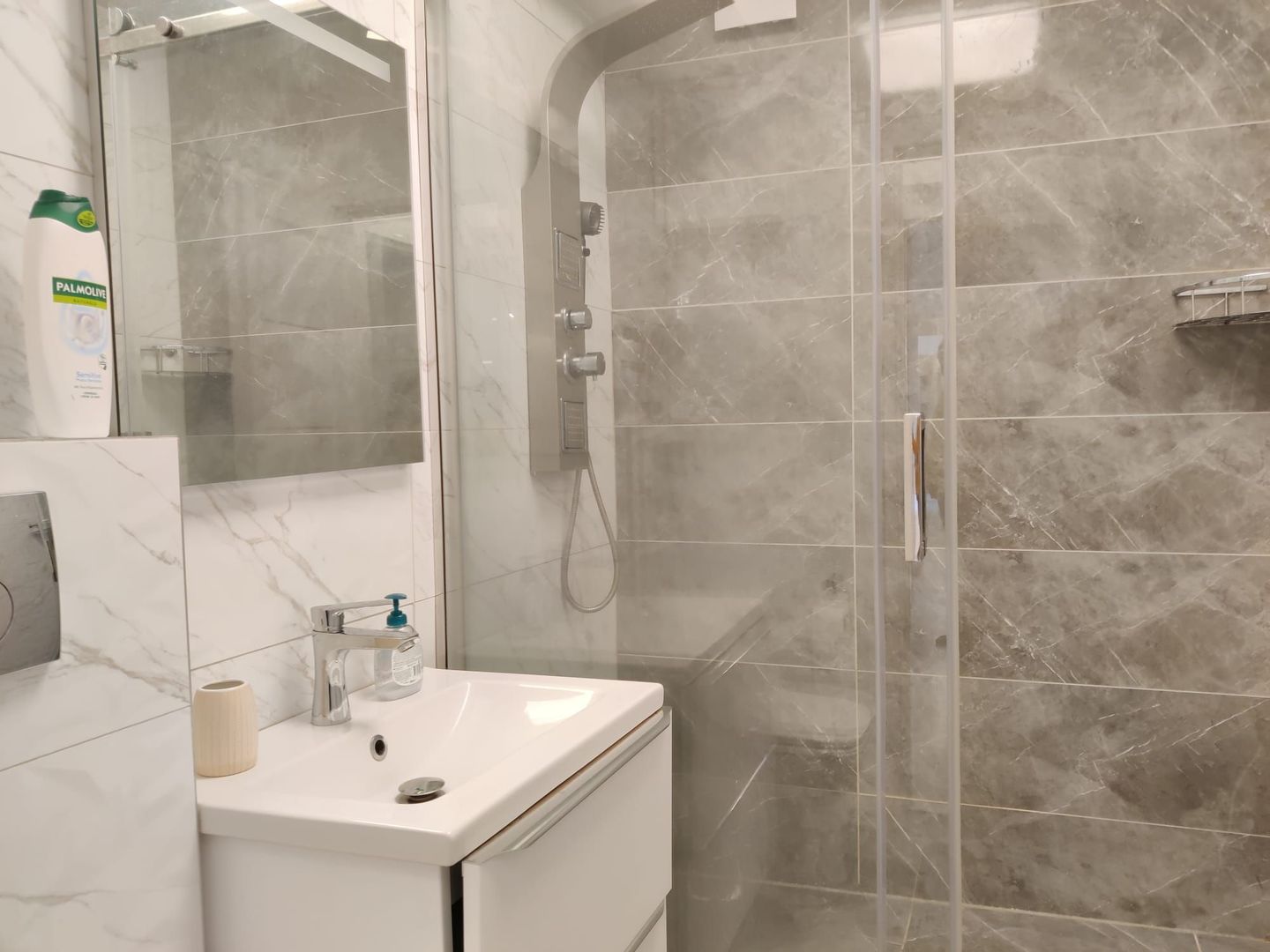 Apartament 3 CAM 75 MP, Ultracental, Piata Mihai Viteazu, parcare - Poză 6