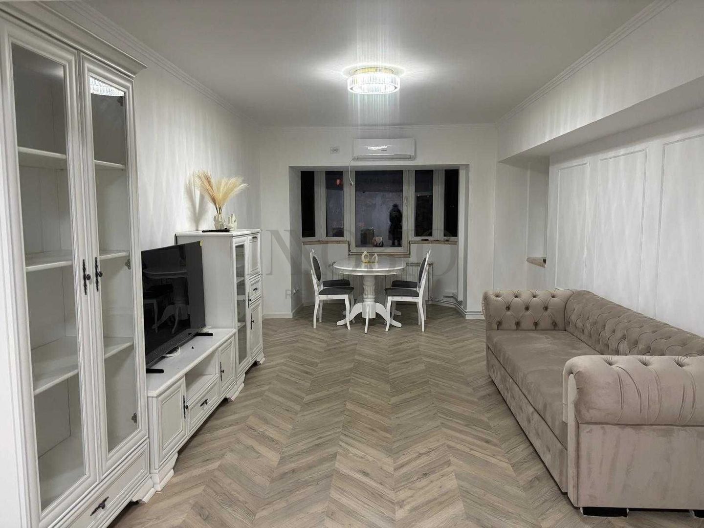 Apartament 3 camere | Bulevardul Unirii | Prima închiriere - Poză 2
