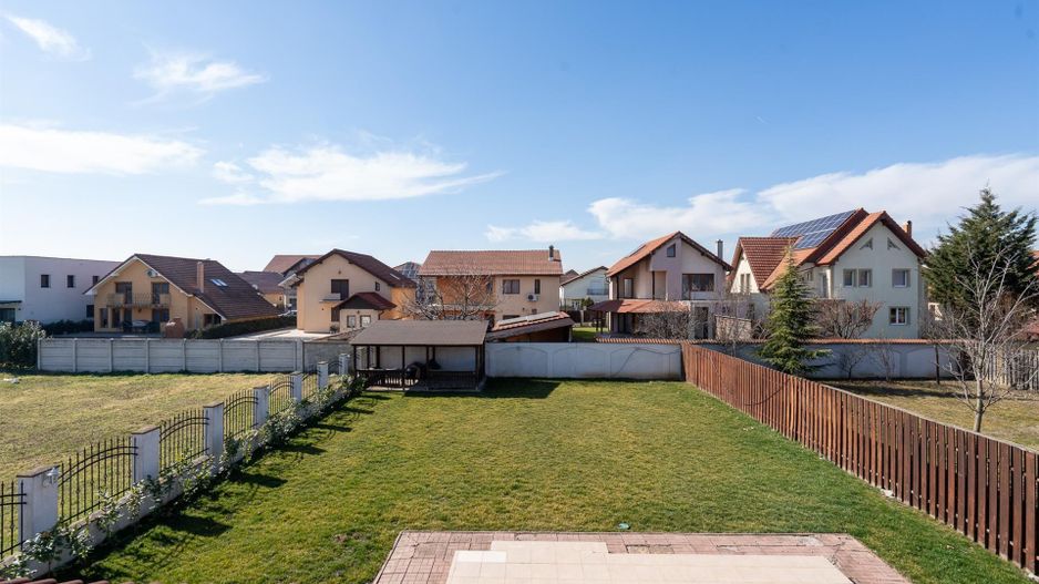 Vila Grigorescu 4 camere 3 bai la asfalt - Poză 1