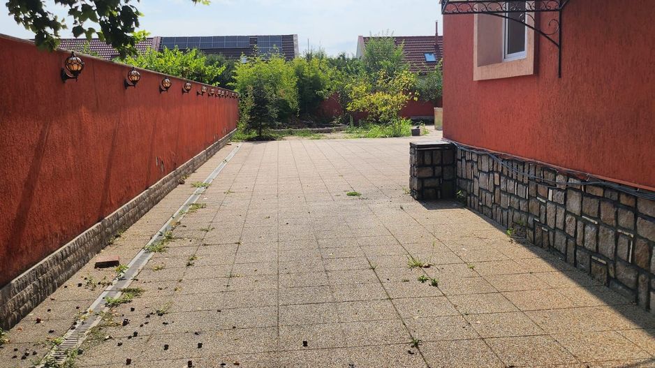 PIPERA/VOLUNTARI  Vilă 3 Nivele Curte & Locuri de Parcare - Gata de Rebranding! - Poză 9