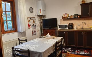 Casa mare, cu 4 apartamente a cate 1, 2, 3 și 4 camere fiecare - Poză 9
