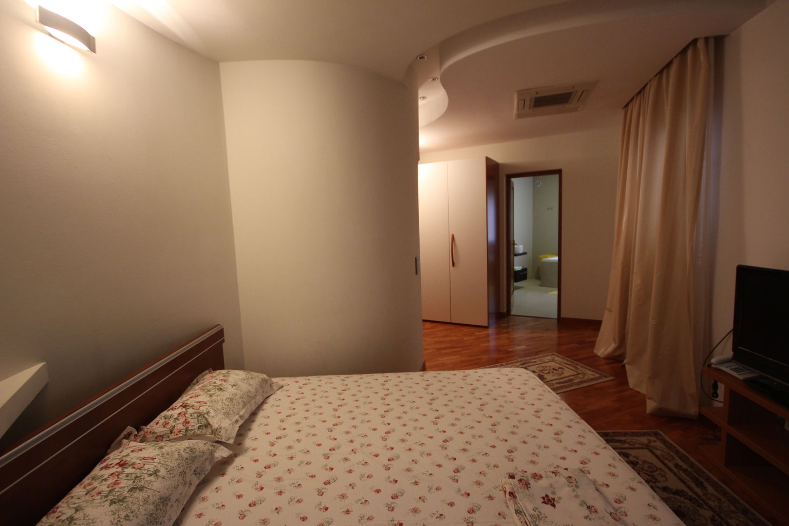 Casa pretabila birouri, camin de batrani - Poză 23