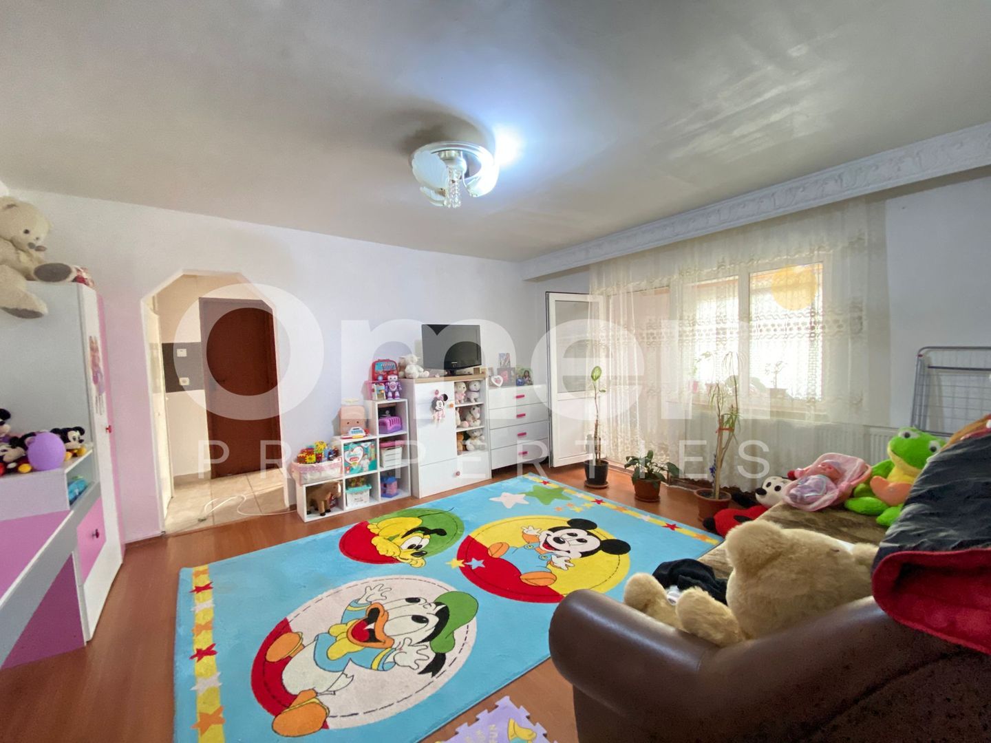 Apartament spatios cu 3 camere, zona Liana Bucovinei - Poză 1