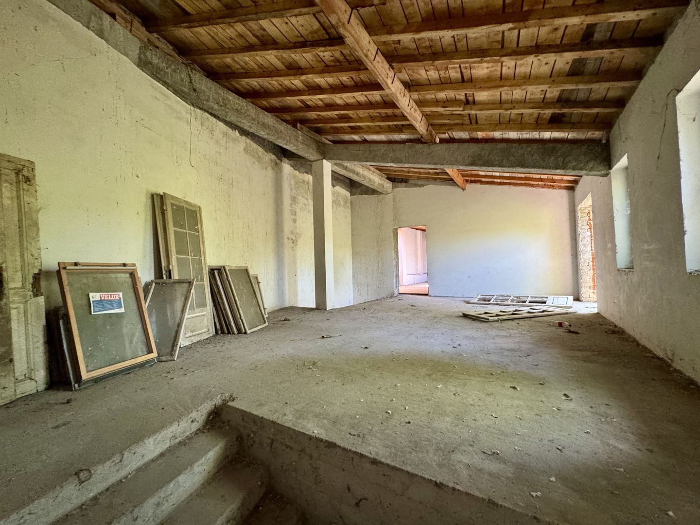 OPORTUNITATE RARA - imobil central, multifunctional, curte PROPRIE - Poză 23