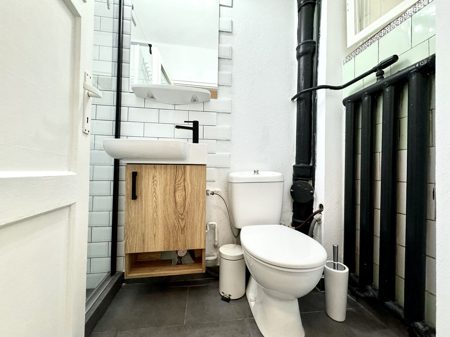 Apartament 2 camere, primitor, cu garaj, in zona Centrala-Universitate - Poză 16