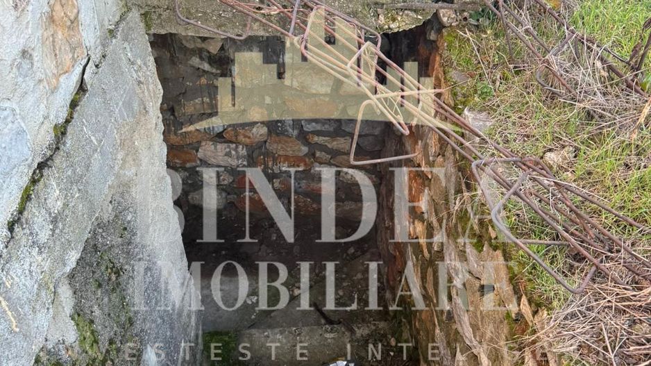 Teren casa 590mp + fundatie casa cu beci, Giarmata - Poză 3