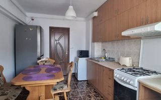 2 decomandate ultracentral, etaj 2, centrala - 450 Euro - Poză 6