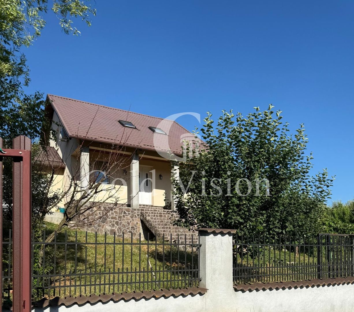 Casa de vanzare in Livezeni,Mures de 152 mp cu teren de 971 mp - Poză 1