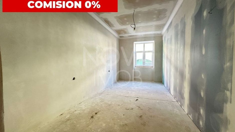 Apartament 3 camere de vanzare, Targul Vinului - Poză 2