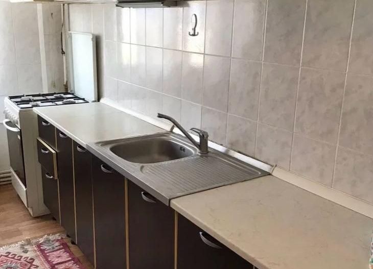 Apartament cu trei camere de inchiriat - Poză 5
