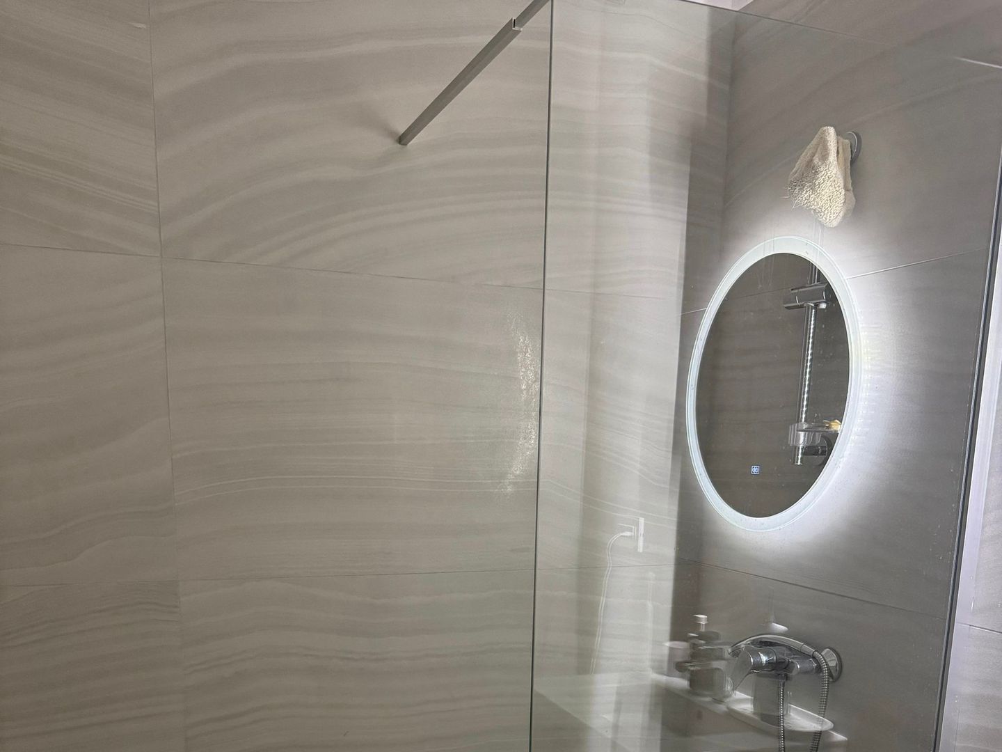 Apartament lux 2 camere Via Pipera - Poză 9