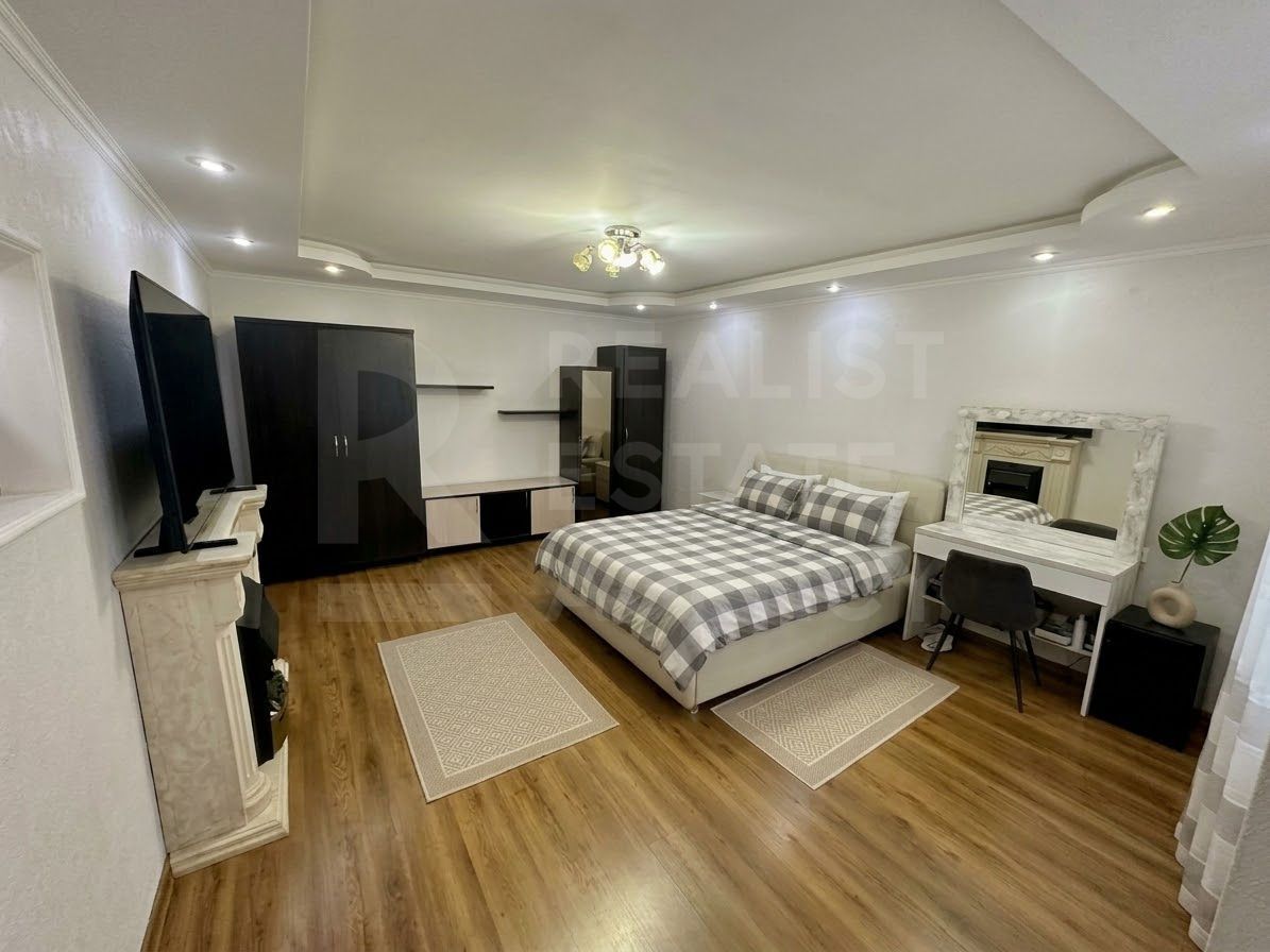 Vânzare, apartament 3 camere, 90 mp, str. Maria Drăgan, Ciocana - Poză 1