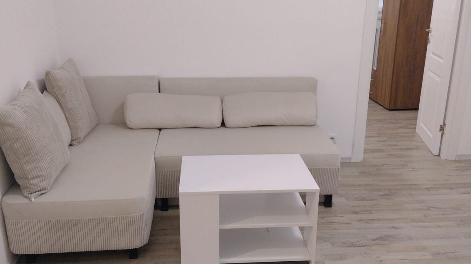 De vanzare apartament 2 camere Drumul Taberei - Poză 1