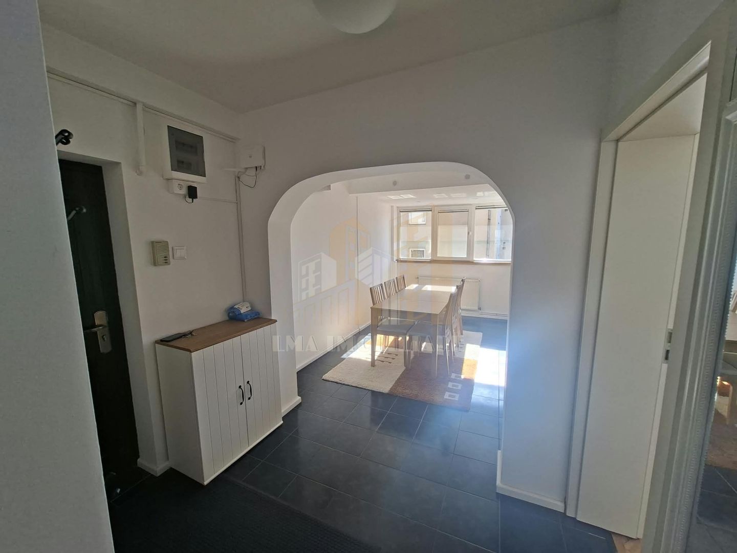 Apartament 3 camere central strada Matei Basarab Brasov - Poză 1