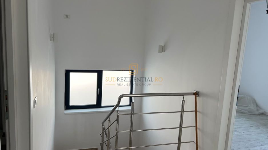 Vila Individuala Moderna / 4 Camere / 2 Bai / Zona centrala - Poză 12