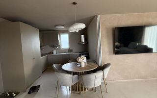 Casă modernă de vânzare în Coltău - Poză 8