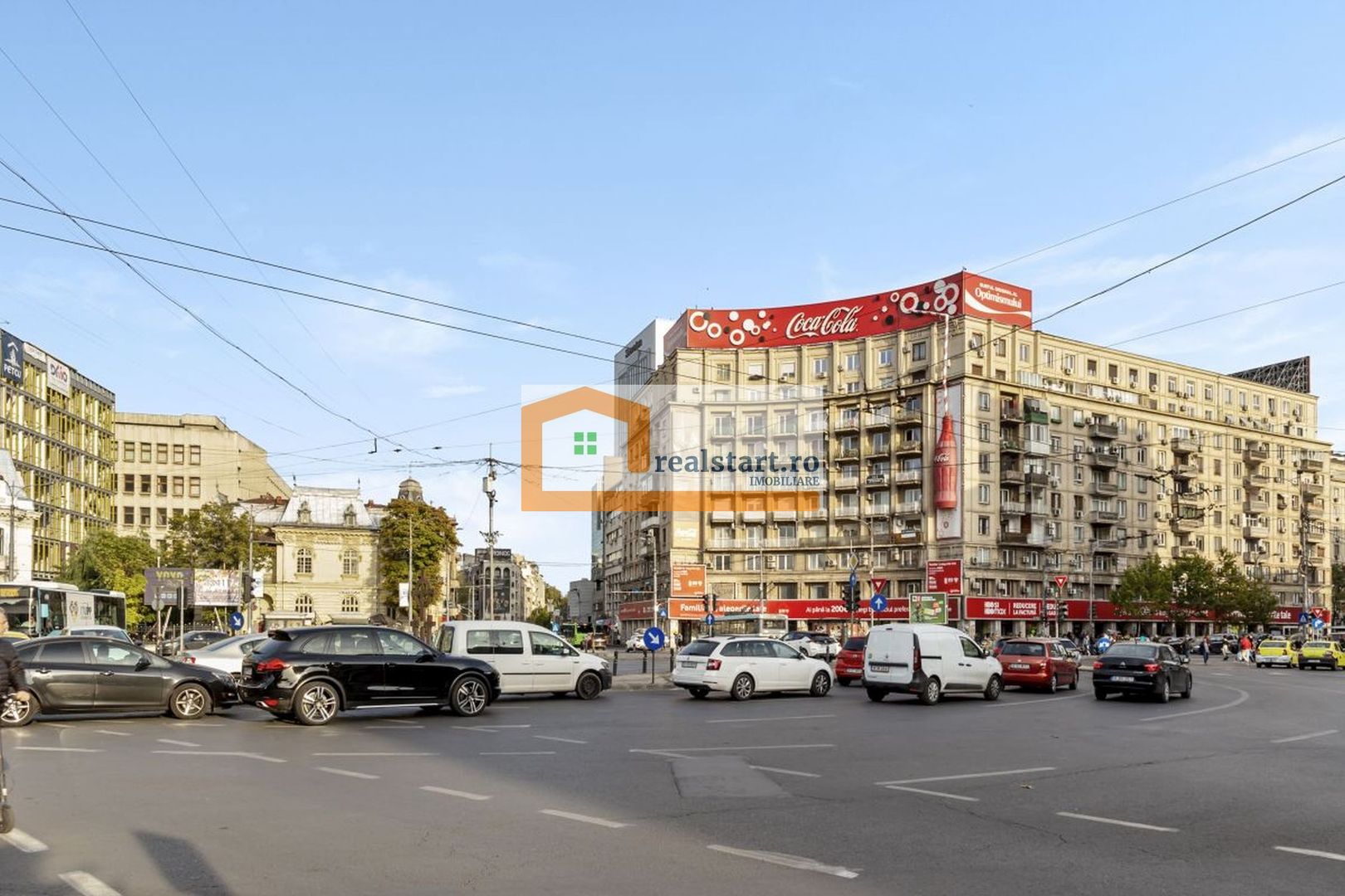 Pta Romana, Vedere spectaculoasa, Renovat total, inclusiv instalatii - Poză 13