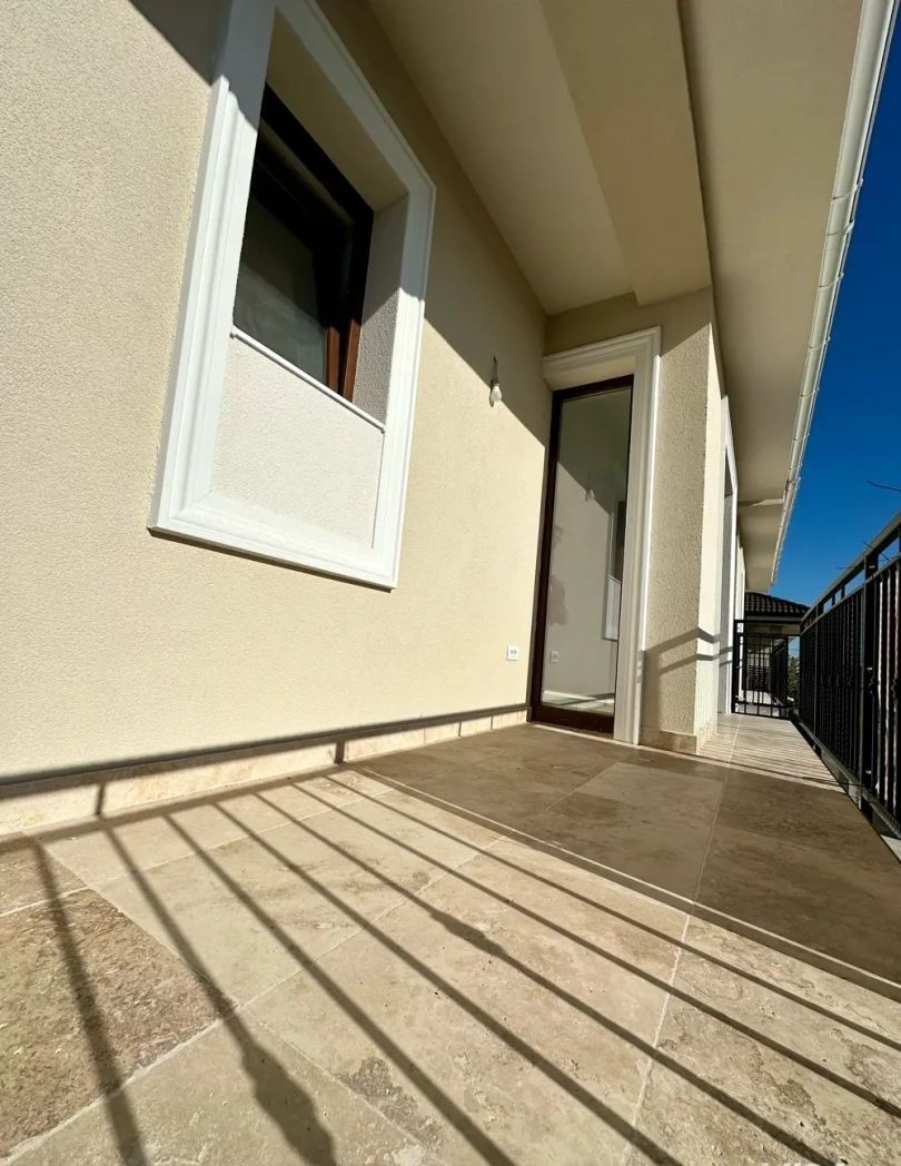 Chisoda | Casa Individuală | 4 Dormitoare | Terasă | Curte Amenajată - Poză 3