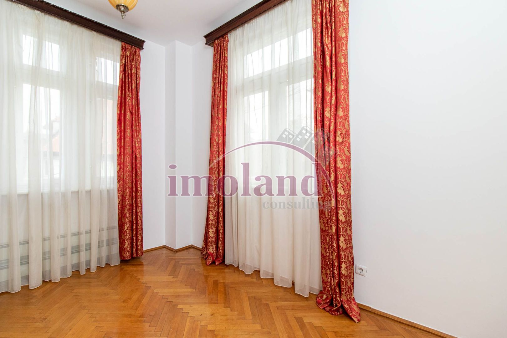 Inchiriere - Rezidenta/Birouri - Vila cu curte - Aviatorilor - Poză 20