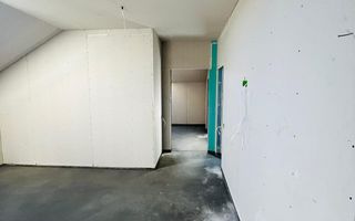 Casa finisata la cheie cu 5 camere in localitatea Santandrei - Poză 7