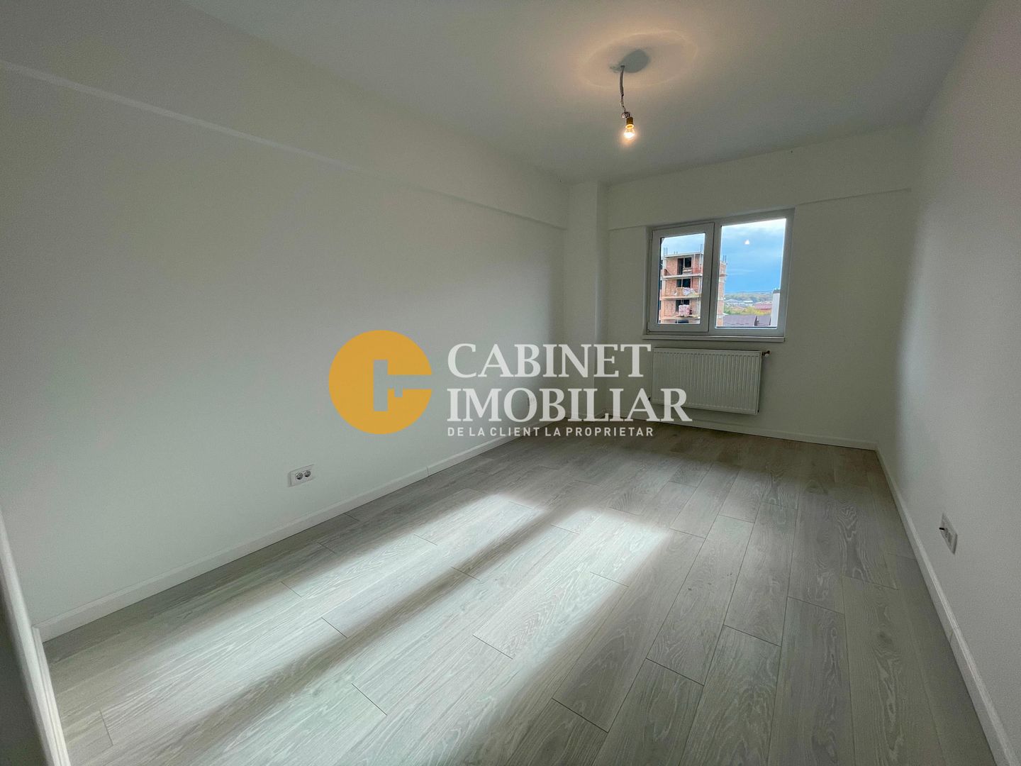 Bucium - INTABULAT - Bloc Nou - 2 Camere Decomandat - Etaj Intermediar - 60 Mp - Poză 2