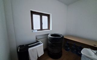 Apartament 5 camere + garaj + 2 camere = 170 mp totali - Universitate - Poză 12