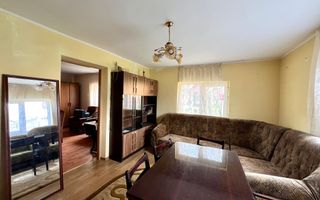 Casă cu teren 400 mp în oraș Gura Humorului - Poză 8