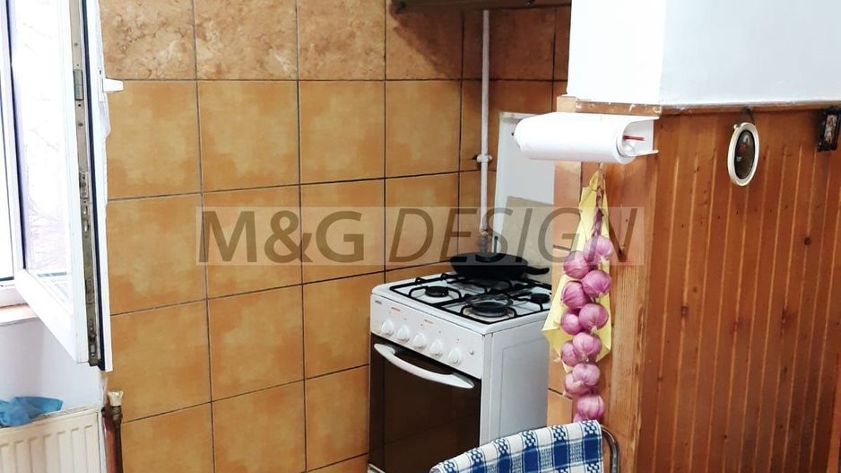 3 camere decomandat vedere pe 2 parti CENTRALA zona Dambovita - Poză 2